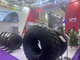 Huaguan Tire shines at the Canton Fair with new products