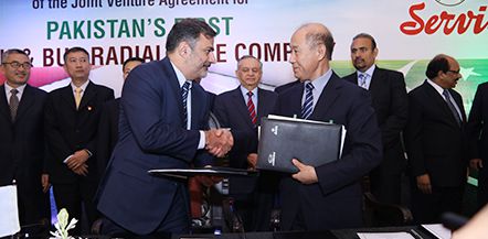 The first engineering tire production was completed and Huaguan Tire signed a joint venture agreement with SERVICE Huaguan Tire company in Pakistan.